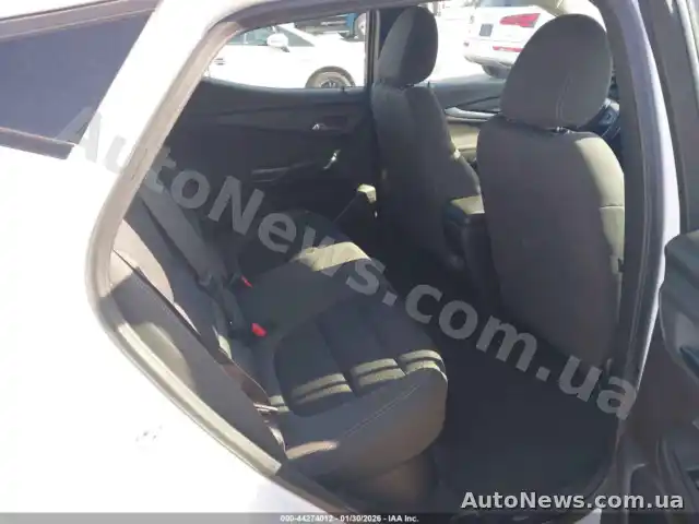 2023 Chevrolet Bolt EUV, VIN 1G1FY6S07P4148287 — zdjęcie 8 (iaai)