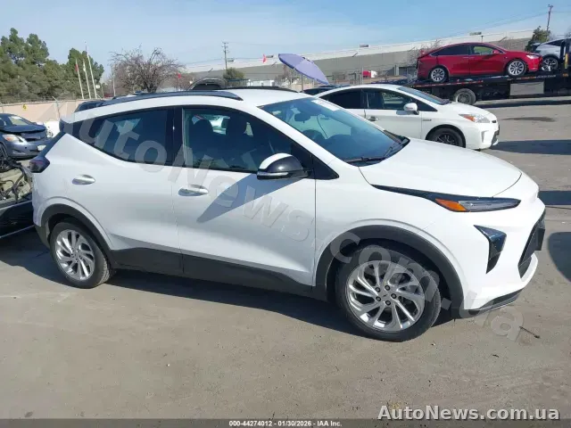 2023 Chevrolet Bolt EUV, VIN 1G1FY6S07P4148287 — zdjęcie 13 (iaai)