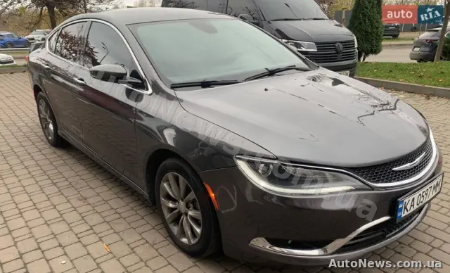2014 Chrysler 200 — photo 1 (autoria)
