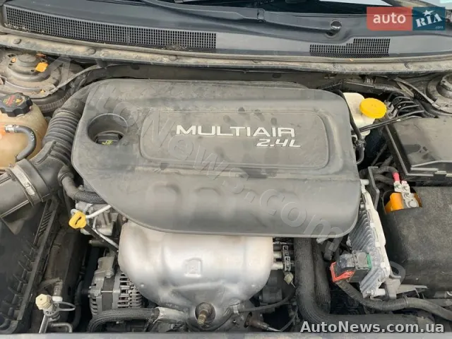 2014 Chrysler 200 — photo 29 (autoria)