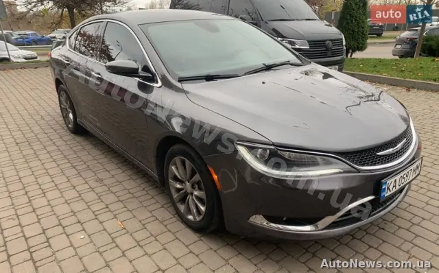 2014 Chrysler 200 — photo 3 (autoria)