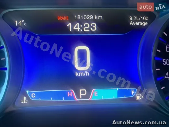 2014 Chrysler 200 — photo 31 (autoria)