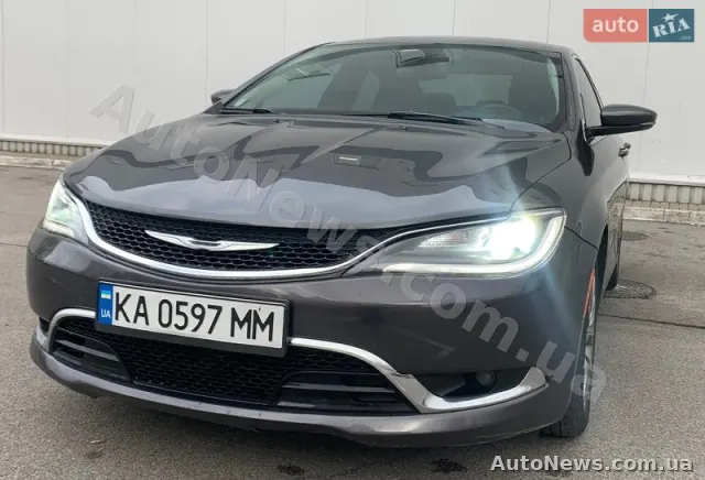 2014 Chrysler 200 — photo 6 (autoria)