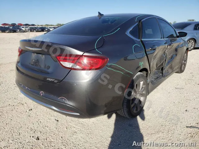 2015 Chrysler 200 — photo 4 (copart)