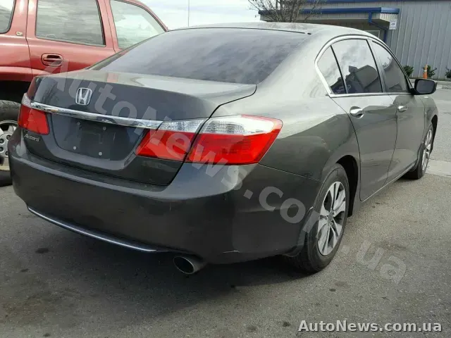 2014 Honda Accord, VIN 1HGCR2F31EA085790, держномер АО8695НК — фото 4 (copart)