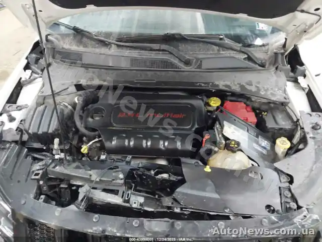 2021 Jeep Compass, VIN 3C4NJDBB0MT512620 — photo 10 (iaai)