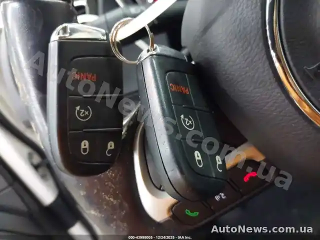 2021 Jeep Compass, VIN 3C4NJDBB0MT512620 — photo 11 (iaai)