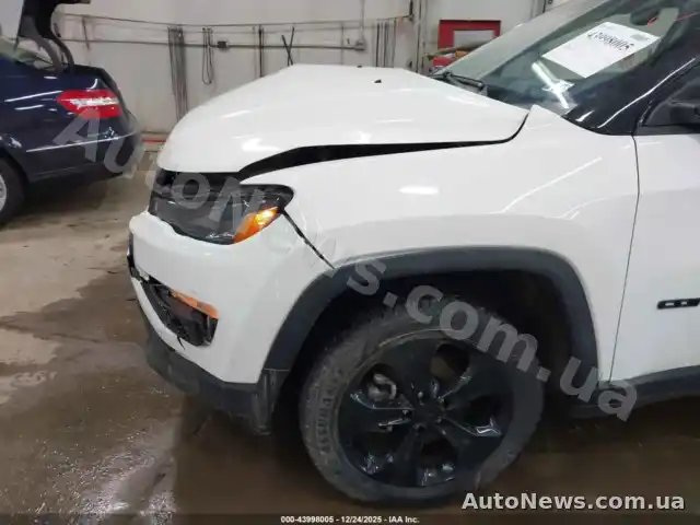 2021 Jeep Compass, VIN 3C4NJDBB0MT512620 — photo 6 (iaai)