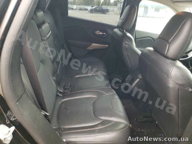 2018 Jeep Grand Cher — photo 11 (copart)