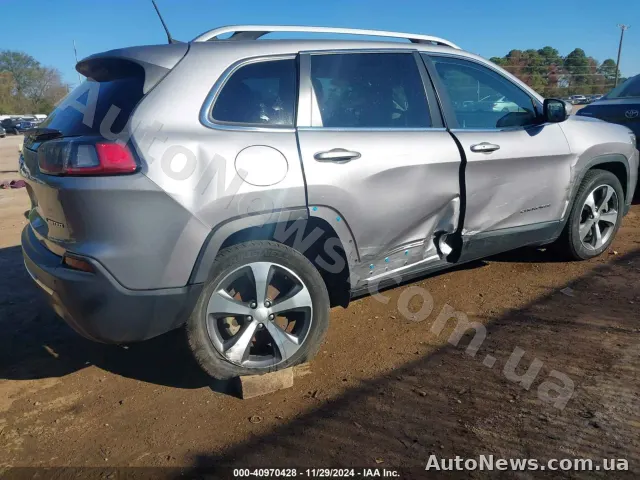 2020 Jeep Cherokee — photo 4 (iaai)