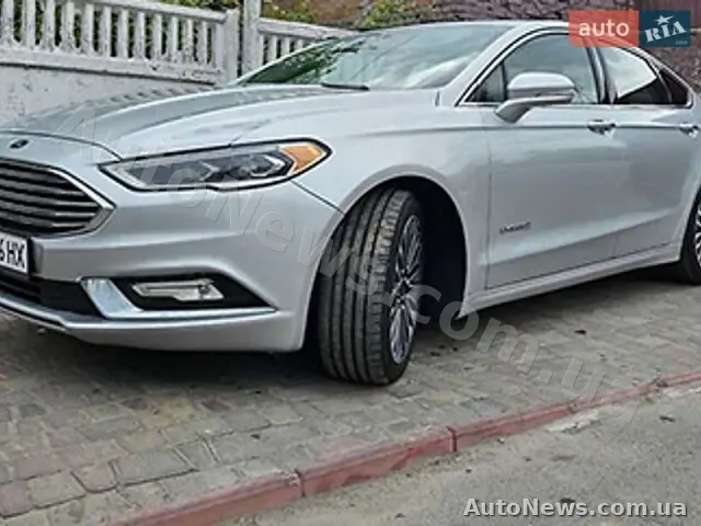 2018 Ford Fusion Hybrid, VIN 3FA6P0RU9JR214150, plate КА8706НХ — photo 1 (autoria)