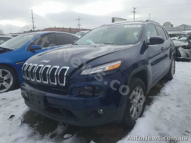 2017 Jeep Cherokee, VIN 1C4PJLLXXJD519895, nr rej. ВМ6210ЕІ — zdjęcie 2 (copart)