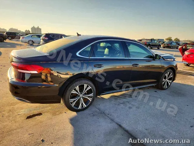 2021 Volkswagen Passat, VIN 1VWSA7A34MC002567 — фото 3 (copart)