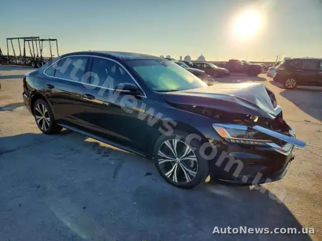 2021 Volkswagen Passat, VIN 1VWSA7A34MC002567 — фото 4 (copart)