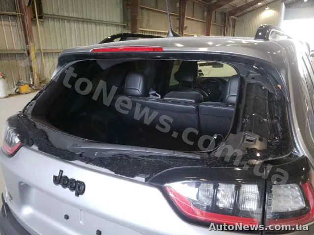 2019 Jeep Cherokee, VIN 1C4PJLLB2KD448407, nr rej. АО6655АХ — zdjęcie 9 (copart)
