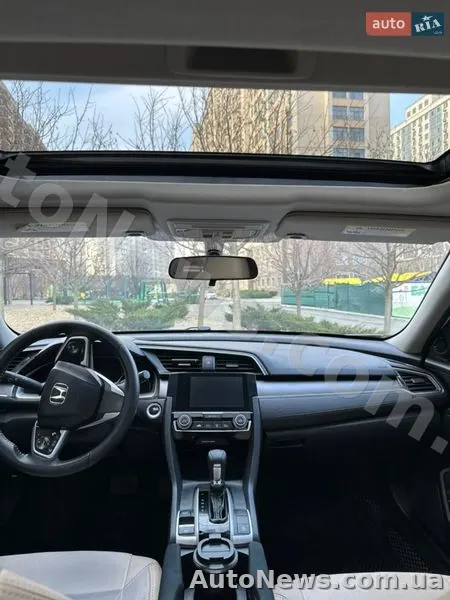 2017 Honda Civic — photo 17 (autoria)