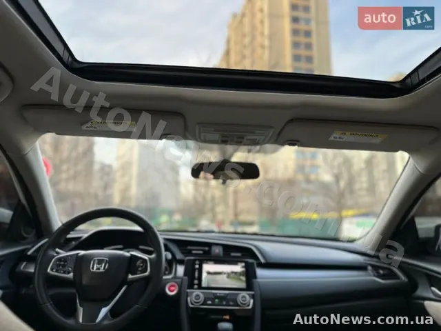 2017 Honda Civic — photo 27 (autoria)