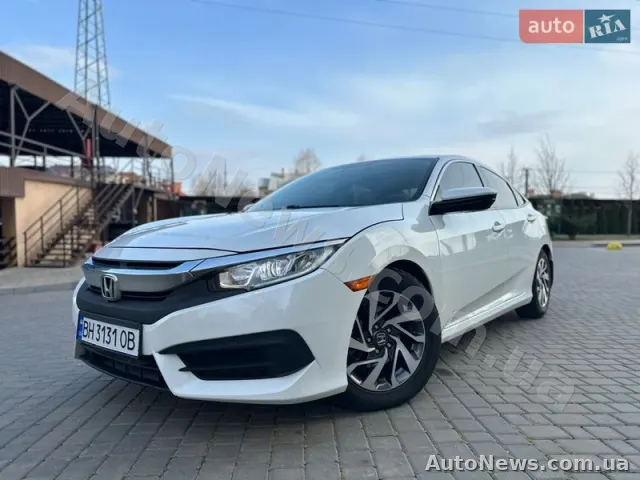 2017 Honda Civic — photo 3 (autoria)