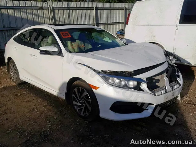 2017 Honda Civic — photo 1 (copart)
