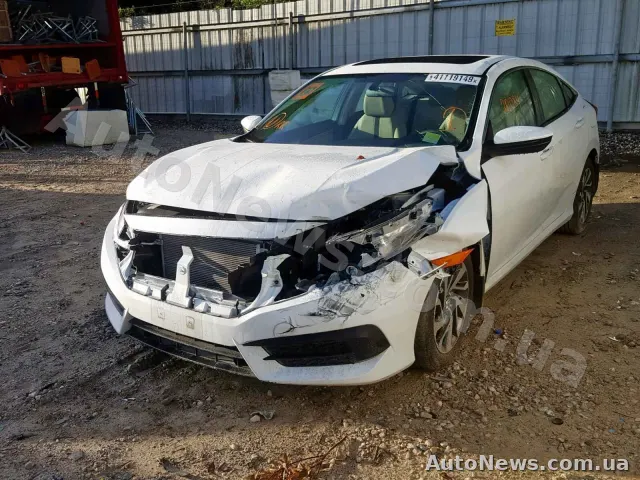 2017 Honda Civic — photo 2 (copart)