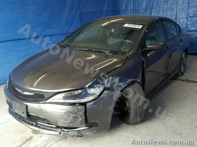 2015 Chrysler 200 — zdjęcie 2 (copart)
