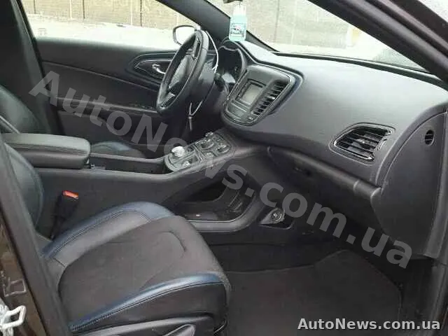 2015 Chrysler 200 — zdjęcie 5 (copart)