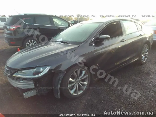 2015 Chrysler 200 — zdjęcie 2 (iaai)