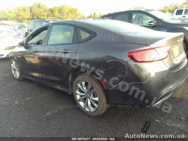 2015 Chrysler 200 — zdjęcie 3 (iaai)