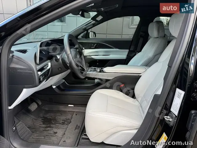 2023 Cadillac Lyriq Spor, VIN 1GYKPTRK1RZ101092 — photo 27 (autoria)