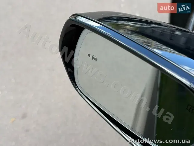 2023 Cadillac Lyriq Spor, VIN 1GYKPTRK1RZ101092 — photo 31 (autoria)