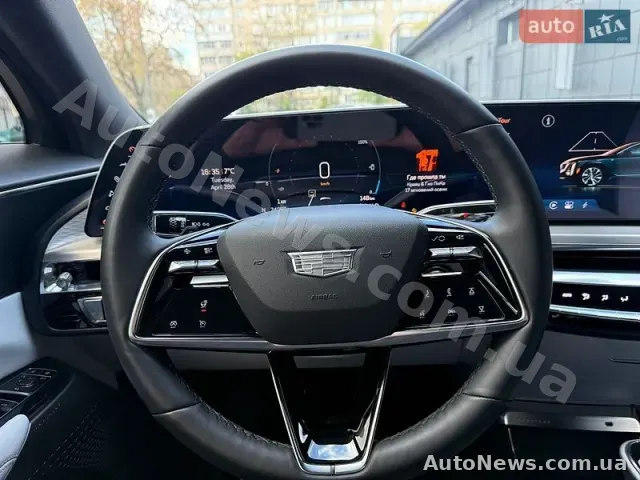 2023 Cadillac Lyriq Spor, VIN 1GYKPTRK1RZ101092 — photo 42 (autoria)