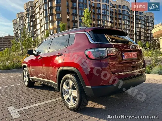 2022 Jeep Compass, VIN 3C4NJCBBXNT213485 — zdjęcie 10 (autoria)