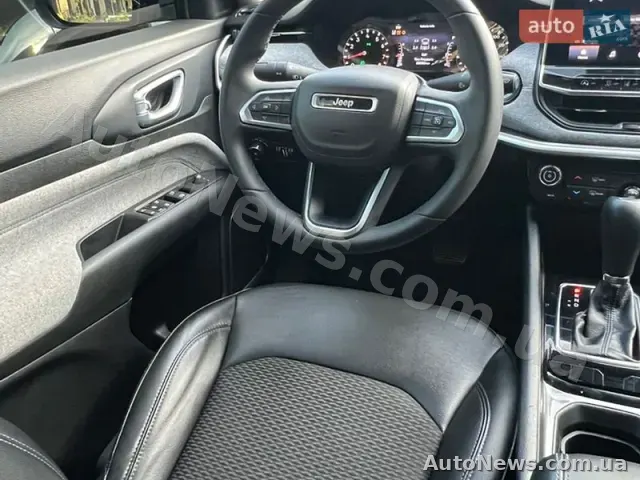 2022 Jeep Compass, VIN 3C4NJCBBXNT213485 — zdjęcie 18 (autoria)