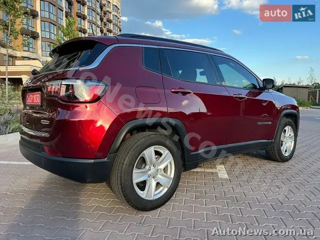 2022 Jeep Compass, VIN 3C4NJCBBXNT213485 — zdjęcie 5 (autoria)