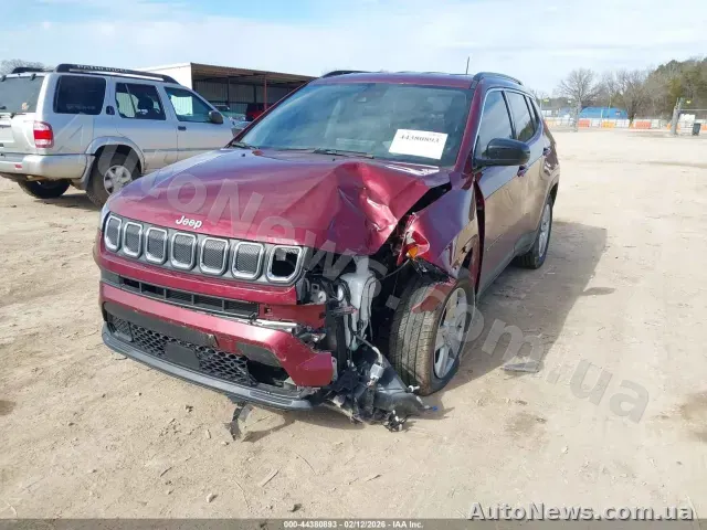 2022 Jeep Compass, VIN 3C4NJCBBXNT213485 — zdjęcie 24 (iaai)