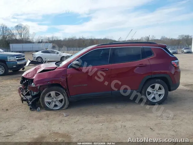 2022 Jeep Compass, VIN 3C4NJCBBXNT213485 — zdjęcie 50 (iaai)