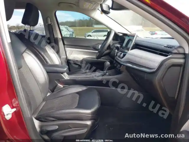 2022 Jeep Compass, VIN 3C4NJCBBXNT213485 — photo 5 (iaai)