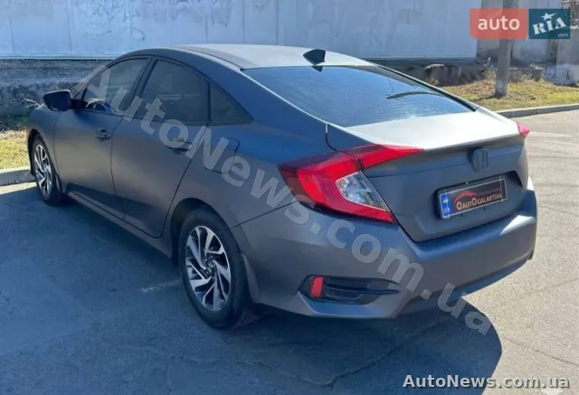 2017 Honda Civic, VIN 19XFC2F74HE034995, госномер НН5266АО — фото 9 (autoria)