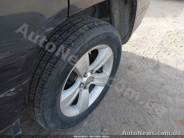 2014 Jeep Compass — фото 12 (iaai)