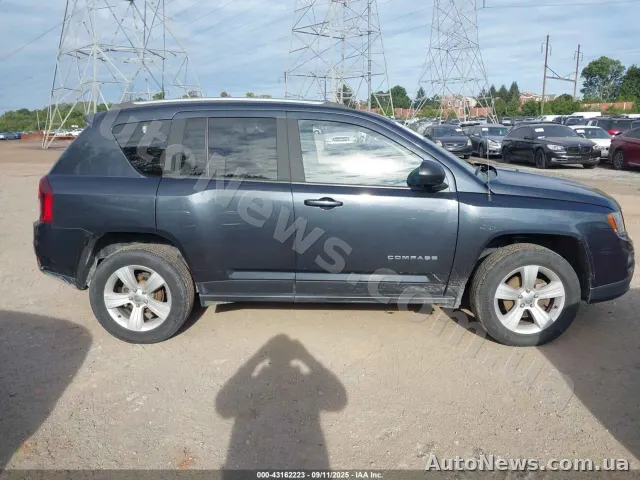 2014 Jeep Compass — фото 14 (iaai)