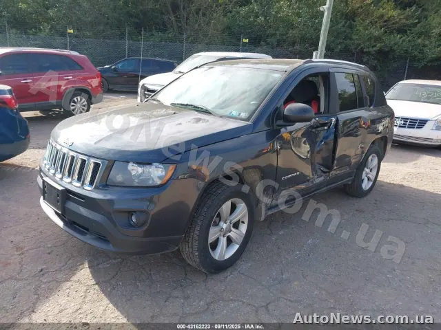 2014 Jeep Compass — фото 2 (iaai)