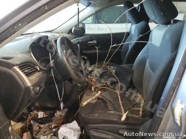 2015 Jeep Cherokee, VIN 1C4PJLAB3GW230829, nr rej. КІ8600АВ — zdjęcie 5 (copart)