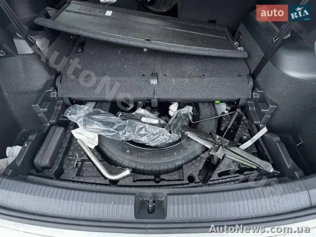 2024 Volkswagen Tiguan, VIN 3VVRB7AX4RM023217 — фото 10 (autoria)