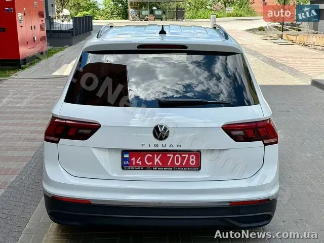 2024 Volkswagen Tiguan, VIN 3VVRB7AX4RM023217 — фото 16 (autoria)