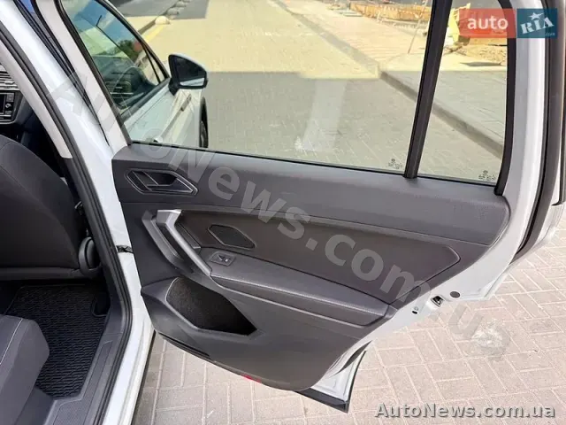 2024 Volkswagen Tiguan, VIN 3VVRB7AX4RM023217 — фото 21 (autoria)