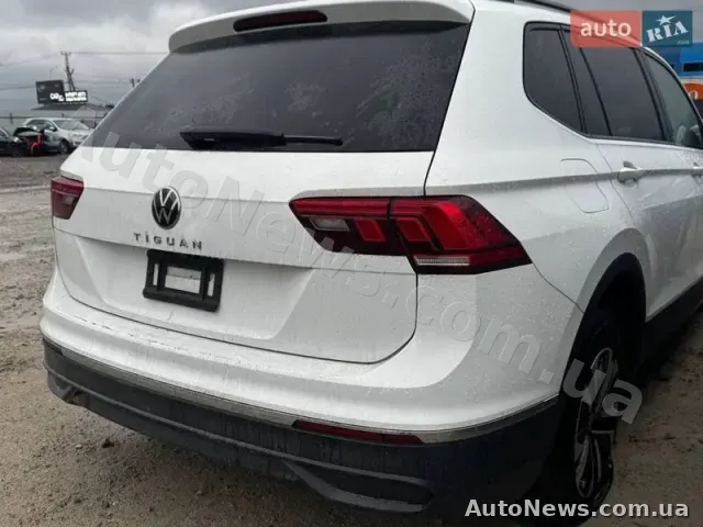 2024 Volkswagen Tiguan, VIN 3VVRB7AX4RM023217 — фото 4 (autoria)