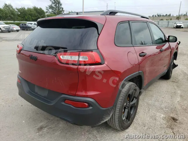 2017 Jeep Cherokee — photo 4 (copart)