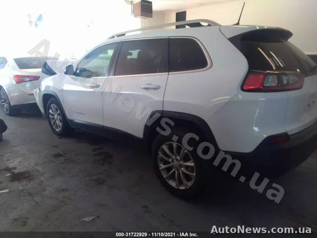 2019 Jeep Cherokee — фото 3 (iaai)