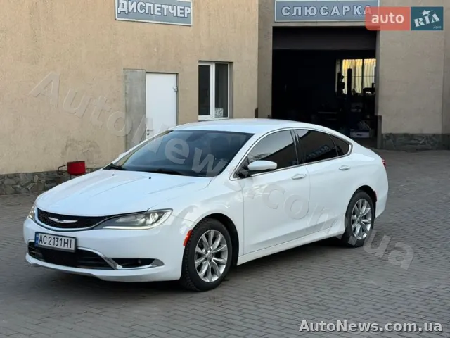 2014 Chrysler 200 — фото 10 (autoria)