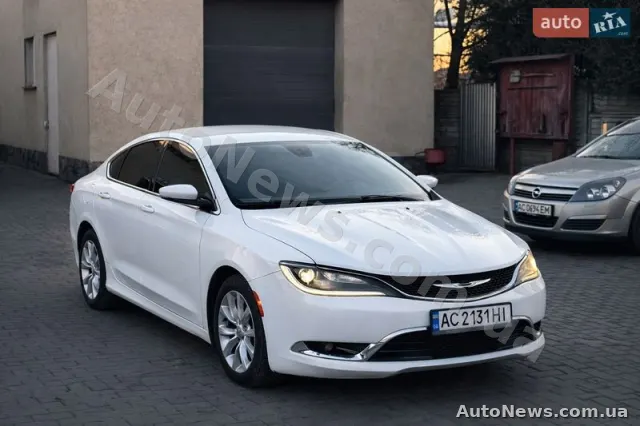 2014 Chrysler 200 — фото 2 (autoria)
